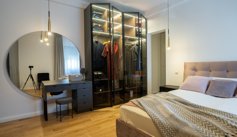 Apartament din bloc interbelic