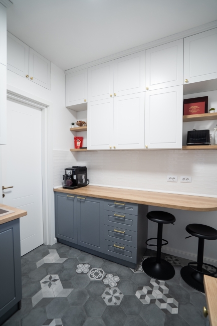 Apartament in bloc interbelic