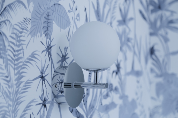 Apartament cu tapet floral