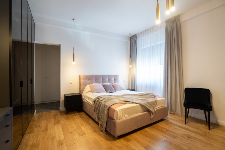 Apartament in bloc interbelic